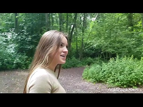 ❤️ Saya menyarankan kepada Evelina bahwa kita bercinta di tempat umum! Dia bilang ya. Lalu aku menidurinya di pantat dan cum di mulutnya. Lalu dia marah pada dirinya sendiri. Video sialan  pada kami id.pornsexer.ru