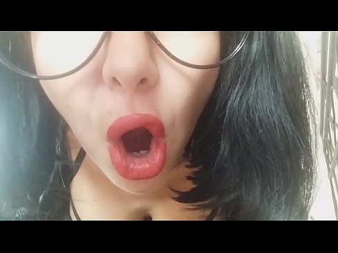 ❤️ Sayang, ibu tirimu tidak mengizinkanmu pergi ke sekolah hari ini... Aku sangat membutuhkanmu... Video sialan  pada kami id.pornsexer.ru